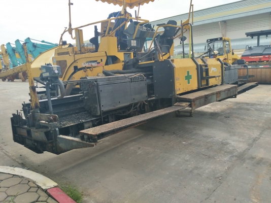 ถึงไทยแล้ว HA60C-5 ล้อแทร็ค สภาพสวยมากๆครับคันนี้ใช้งานได้ครบทุกระบบ ได้ไปคุ้มแน่นอนครับ 092-929-9942 ธีรเทพ