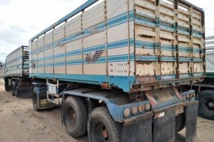 ขาย 1,850,000 บาท HINO MEGA 380 แรง ปี 53 แม่ดั้ม-ลูกดั้ม 3 คาน เครื่องดี เกียร์ดี. หัวบาง ยางดี คัสชีสวย เอกสารเล่มทะเบียน  รถอยู่  มุกดาหาร  090-772-3710 090-772-3708