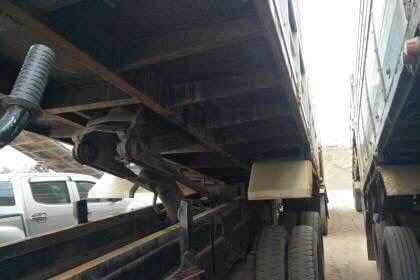 ขาย 1,380,000 บาท ISUZU DEGA 270 ปี45  แม่ดั้ม-ลูก 2 คาน  สภาพพร้อมใช้งาน เครื่องเดิม เกียร์อิตั้น ยางพร้อมใช้งาน เอกสารเล่มทะเบียน  รถอยู่  มุกดาหาร  090-772-3710 090-772-3708