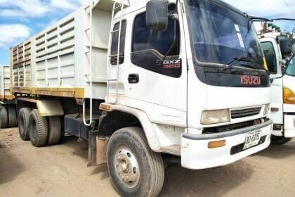 ขาย 1,380,000 บาท ISUZU DEGA 270 ปี45  แม่ดั้ม-ลูก 2 คาน  สภาพพร้อมใช้งาน เครื่องเดิม เกียร์อิตั้น ยางพร้อมใช้งาน เอกสารเล่มทะเบียน  รถอยู่  มุกดาหาร  090-772-3710 090-772-3708
