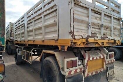 ขาย 1,380,000 บาท ISUZU DEGA 270 ปี45  แม่ดั้ม-ลูก 2 คาน  สภาพพร้อมใช้งาน เครื่องเดิม เกียร์อิตั้น ยางพร้อมใช้งาน เอกสารเล่มทะเบียน  รถอยู่  มุกดาหาร  090-772-3710 090-772-3708