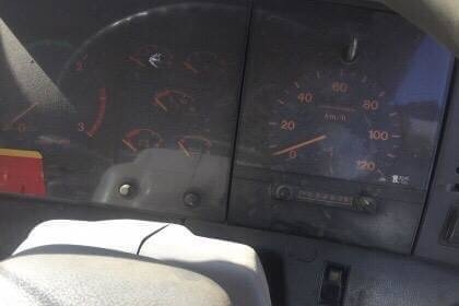 ขาย 895,000 บาท HINO PROFIA 12 ล้อ 2 เพลา เครื่อง P11C-320 แรง หัวบาง ยางดี คัสชีสวย เอกสารเล่มทะเบียน  รถอยู่  นครพนม  090-772-3710 090-772-3708