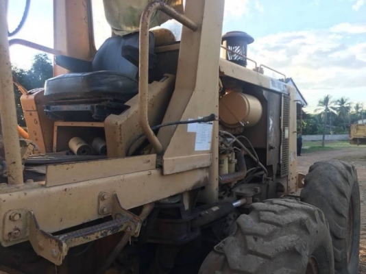 ขาย 2,150,000 บาท CATTERPILAR 140G5MD ชีเรียล 1766 เครื่องดี  สภาพพร้อมใช้ เอกสารเล่มทะเบียน  รถอยู่  ลำปาง โทร 090-772-3710 090-772-3708