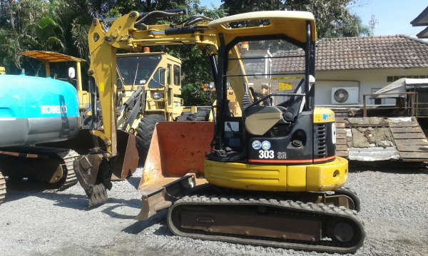 ต้องการขายรถขุดยี่ห้อ CAT-303SR รถนอกนำเข้าจากญี่ปุ่น ต้องการขายรถขุดยี่ห้อ CAT-303SR รถนอกนำเข้าจากญี่ปุ่น