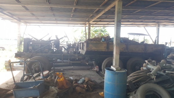 ขายตามสภาพ รถ 6 ล้อ หัวยาว 3 เพลา ไม่มีทะเบียน เครื่อง DA640 140 แรงม้า คัสซีสวย สโลว์กลาง เบรคลมดัน ราคาต่อรองได้ ขายตามสภาพ รถ 6 ล้อ หัวยาว 3 เพลา ไม่มีทะเบียน เครื่อง DA640 140 แรงม้า คัสซีสวย สโลว์กลาง เบรคลมดัน ราคาต่อรองได้