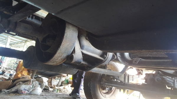 ขายตามสภาพ รถ 6 ล้อ หัวยาว 3 เพลา ไม่มีทะเบียน เครื่อง DA640 140 แรงม้า คัสซีสวย สโลว์กลาง เบรคลมดัน ราคาต่อรองได้ ขายตามสภาพ รถ 6 ล้อ หัวยาว 3 เพลา ไม่มีทะเบียน เครื่อง DA640 140 แรงม้า คัสซีสวย สโลว์กลาง เบรคลมดัน ราคาต่อรองได้