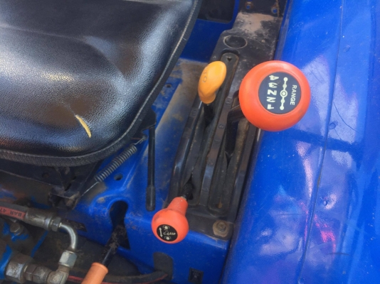 ขายถูก นิวฮอลแลนด์ 48 แรงม้า 1500 ชม พร้อมใบดันดิน