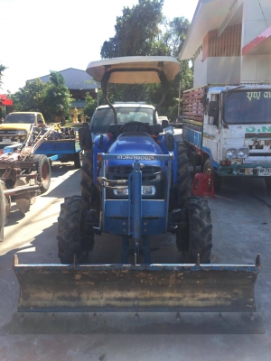 ขายถูก นิวฮอลแลนด์ 48 แรงม้า 1500 ชม พร้อมใบดันดิน