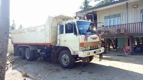 ขายสิบล้อฮีโน่เจ้าอินทรี ดั้ม เครื่อง HO7 C สภาพสวยพร้อมใช้งาน