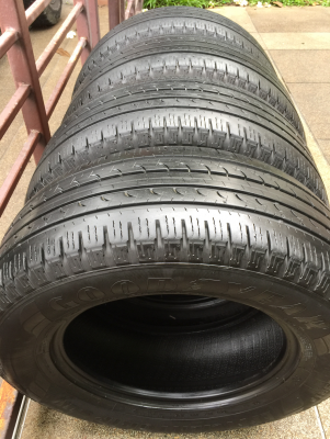 ยาง Goodyear 265 65 17 สิ้นปี14 ดอกเต็ม ใช้ยาว ราคาไม่แพง