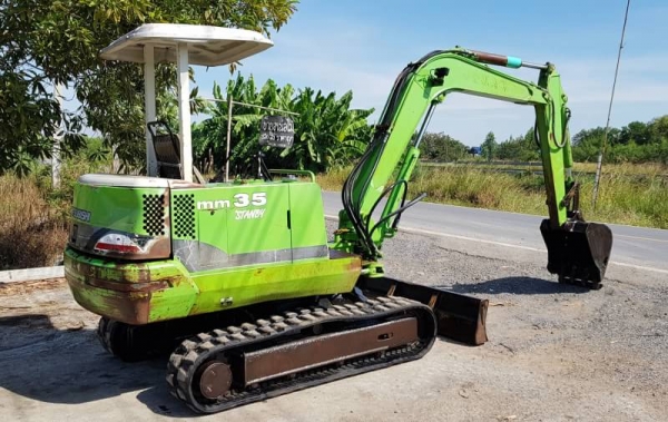 ขายด่วนรถแบคโฮมิสซูMM35เทียบเท่าPC35คอลโทลสั่นปั่มนิ้วเครื่อง3สูบดีปั่มแรงรถนอกเพิ่งนำเข้ามาใหม่ยังไม่เคยใช้งานในเมืองไทยเลย