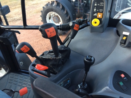 รถไถ NEW HOLLAND TS90 นำเข้า สภาพสวย ดาวน์ต่ำ