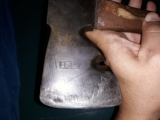 ขายขวานหัวค้อน PLUB MADE IN USA.เก่าเหล็กมันเงามือสองสวยงาม