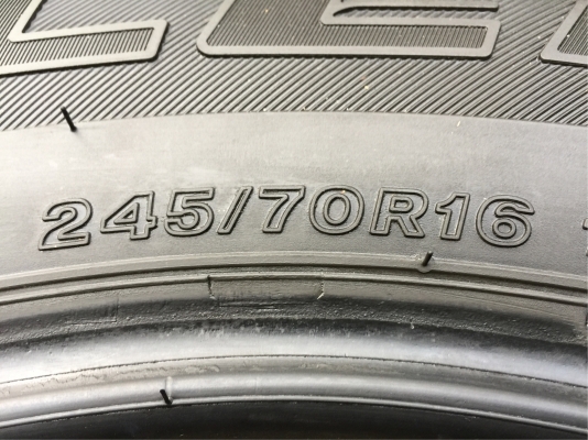 ยาง Bridgestone 245 70 16 ปลายปี16 ดอกเต็ม เนื้อนิ่มๆ ใช้ยาว ราคาไม่แพง