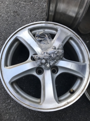 ขายแม็กเดิม แท้ติดรถ FD ขอบ15 5รู ขายแม็กเดิม แท้ติดรถ FD ขอบ15 5รู