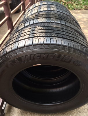ยาง Michelin 265 60 18 ปลายปี15 ดอกเต็ม ใช้ยาว ราคาไม่แพง