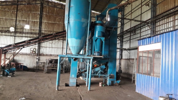 เครื่องอัดขี้เลื่อย สภาพดีมาก ใช้งานแค่ 10\%