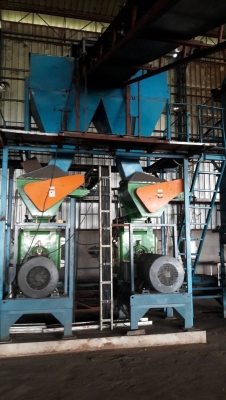 เครื่องอัดขี้เลื่อย สภาพดีมาก ใช้งานแค่ 10\%