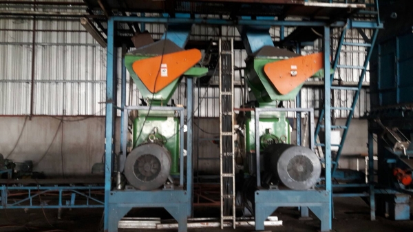 เครื่องอัดขี้เลื่อย สภาพดีมาก ใช้งานแค่ 10\%