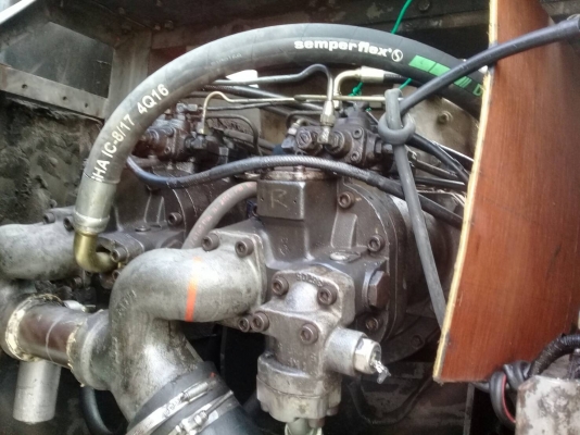 ขายด่วน HITACHI EX300H-3 รถสวยพร้อมใช้เอกสารพร้อมมีลายหัวแยก