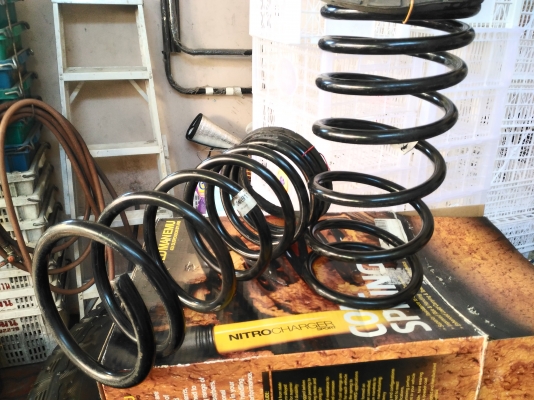 ขายสปริงโอลแมน และ ก้อนรองอลูมิเนียม