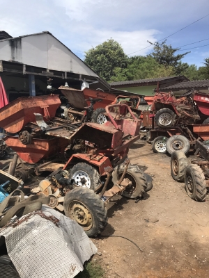 ขายเหมา รถดั้มเปอร์ มี6คัน อุปกรณ์ครบ ขาดเครืองยนต์ อย่างเดียว ขาย เหมา คันละ 15000