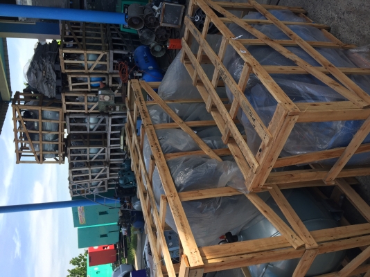 ขายปั๊มลมขนาด300ลิตร10บาร์ 4cแรง3หัว สินค้ายังอยู่ในรัง