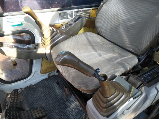 ขายฮิตาชิ120-2รถ5000ชั่วโมงเอกสานชื้อขาย เอาไปใช้สบายสภาพแปะ