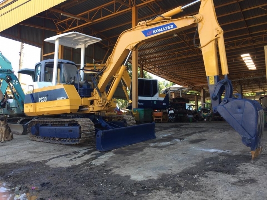 #ราคา 290&rsquo;000- (ต่อรองได้คับ) รถขุด KOMATSU PC30-6 พร้อมทำสี  เช็คระบบ  เก่านอกแท้ มีเอกสาร  ชั่วโมงการทำงานน้อย  #สนใจติดต่อ: 096-5411713 หรือ 092-5768909