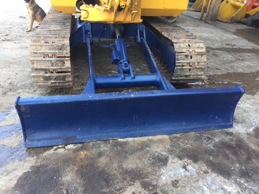 #ราคา 290&rsquo;000- (ต่อรองได้คับ) รถขุด KOMATSU PC30-6 พร้อมทำสี  เช็คระบบ  เก่านอกแท้ มีเอกสาร  ชั่วโมงการทำงานน้อย  #สนใจติดต่อ: 096-5411713 หรือ 092-5768909