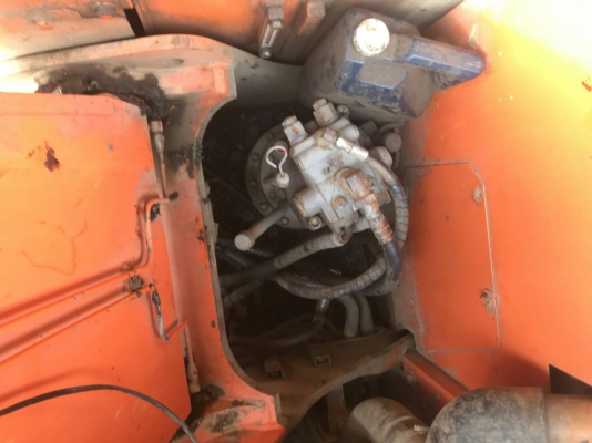 ขออนุ ญาติขายรถ ZX135เอกสารอินวอยชื้อเก่านอกมา5เดือนไฟฟ้าครบพร้อมทุกระบบราคา950000 สนใจติดต่อ 0853224877-0988930465