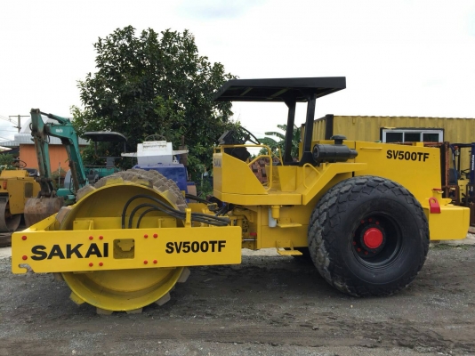 ขออนุ ญาติขายรถ  รถ บดSV500TFสองเปือกสองเพลาเอกสารเล่มเก็บรั่วไหลทำสีใหม่ทั้งคันพร้อมใช้งานราคา1180000สนใจติดต่อ 0853224877-0988930465