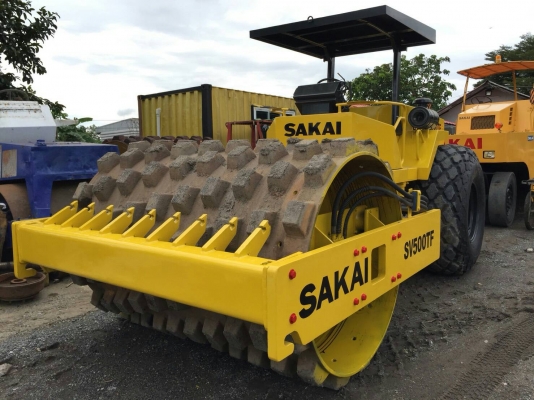 ขออนุ ญาติขายรถ  รถ บดSV500TFสองเปือกสองเพลาเอกสารเล่มเก็บรั่วไหลทำสีใหม่ทั้งคันพร้อมใช้งานราคา1180000สนใจติดต่อ 0853224877-0988930465