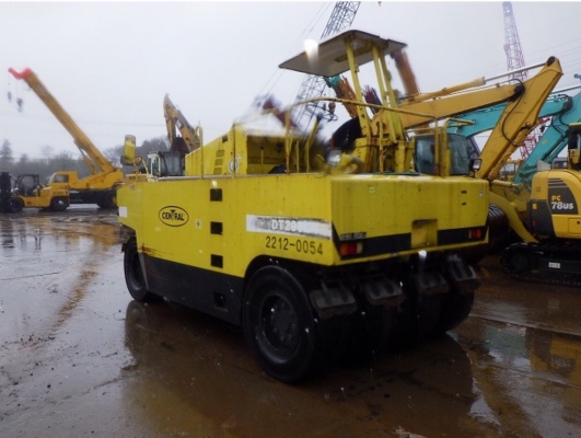 รถบด 7 ล้อยาง KANTO PW20WA เครื่อง ISUZU 6BG1 FROM JAPAN สนใจติดต่อ 063-9316985 ID LINE : 0639316985 ครับ