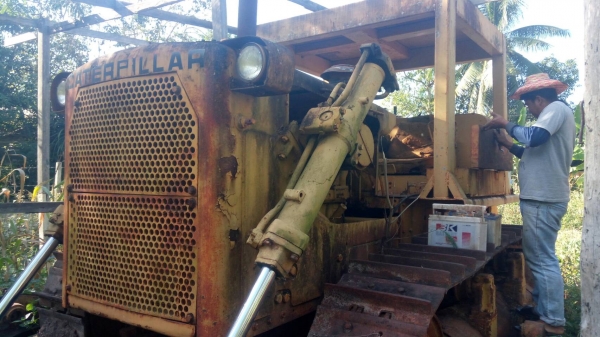 ขออนุ ญาติขายรถ   อทกเตอร์D7Fเกียร์ท๊อกพร้อมใช้งานมีดริปเปอหลังเอกสารเล่มช่วงลางเต็มราคา580000  สนใจติดต่อ 0853224877-0988930465