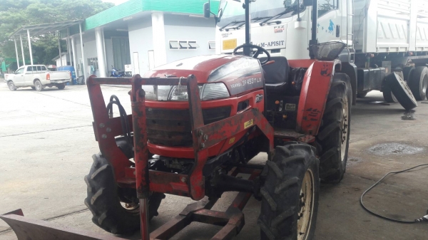 ขายรถไถ Yanmar EF453 TLX สภาพสวยๆๆพร้อมใช้ครับ มีเล่มพร้อมโอน มีอุปกรณ์หน้าและหลังครับ