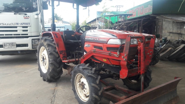 ขายรถไถ Yanmar EF453 TLX สภาพสวยๆๆพร้อมใช้ครับ มีเล่มพร้อมโอน มีอุปกรณ์หน้าและหลังครับ ขายรถไถ Yanmar EF453 TLX สภาพสวยๆๆพร้อมใช้ครับ มีเล่มพร้อมโอน มีอุปกรณ์หน้าและหลังครับ