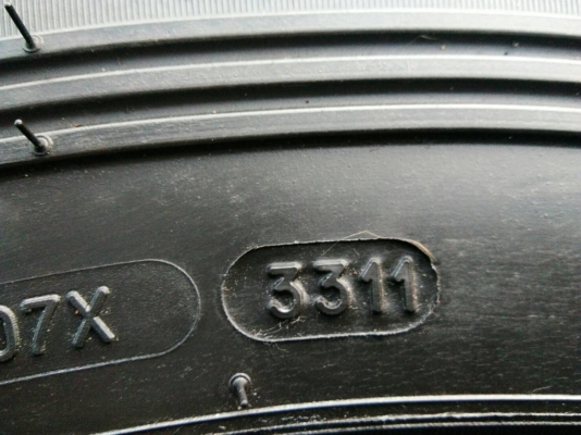 ขายยาง265/70R16 มิชลิน ปี11 ดอกยางหนาเต็มสวยไม่มีปะ จำนวน 1 ชุด ขายยาง265/70R16 มิชลิน ปี11 ดอกยางหนาเต็มสวยไม่มีปะ จำนวน 1 ชุด