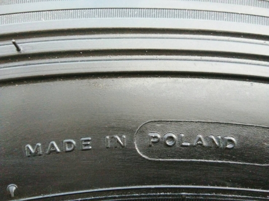 ขายยาง265/70R16 มิชลิน ปี11 ดอกยางหนาเต็มสวยไม่มีปะ จำนวน 1 ชุด ขายยาง265/70R16 มิชลิน ปี11 ดอกยางหนาเต็มสวยไม่มีปะ จำนวน 1 ชุด