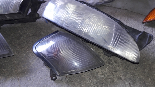 ขายชุดไฟหน้า TOYOTA PASEO 1ชุด