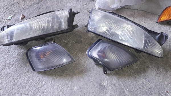 ขายชุดไฟหน้า TOYOTA PASEO 1ชุด