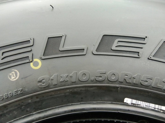 ขายยางใหม่ค้างปี14 บริดจสโตน 31X10.5R15 จำนวน 1 ชุด