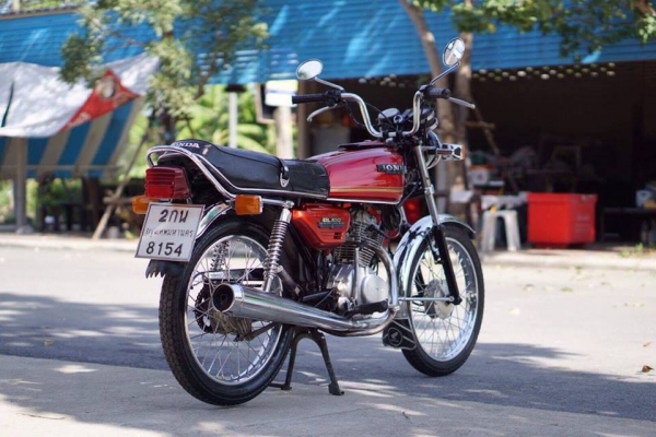 ร้าน วุฒิ นนบุรี Honda gl 100 ร้าน วุฒิ นนบุรี Honda gl 100