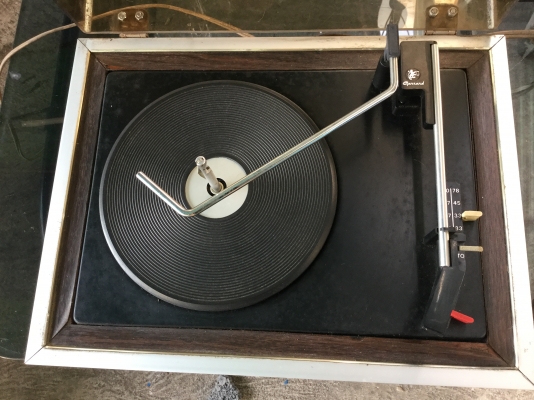 ขายเครื่ิองเล่นแผ่นเสียง garrard ของอังกฤษ ขายเครื่ิองเล่นแผ่นเสียง garrard ของอังกฤษ