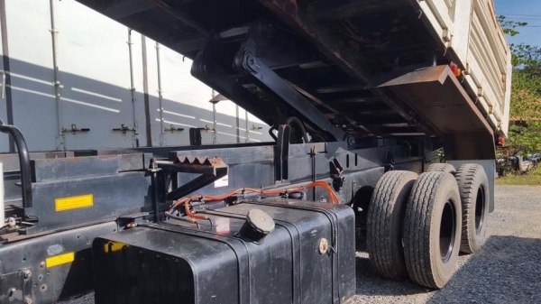 Hino FM8J เครื่อง 251 แรง สองเพลากระบะดัมพ์ ไมล์ 40,xxx ทะเบียนพร้อม