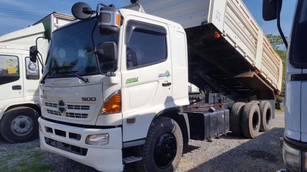 Hino FM8J เครื่อง 251 แรง สองเพลากระบะดัมพ์ ไมล์ 40,xxx ทะเบียนพร้อม