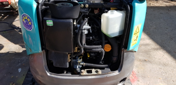 รถแบคโฮเล็ก SK09SR