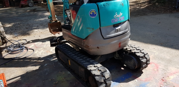 รถแบคโฮเล็ก SK09SR