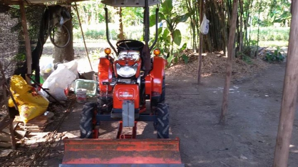 รถไถKRT140 ดันหน้า ผาลหลัง สวยๆๆพร้อมใช้งาน