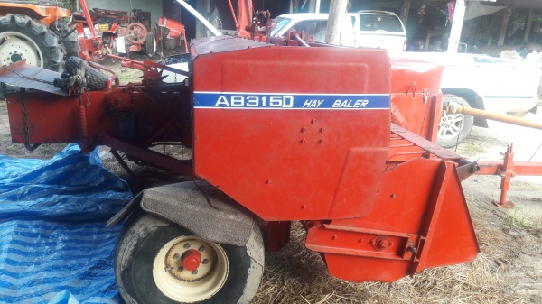 เครื่องอัดฟางนำเข้าจากญี่ปุ่นยี่ห้อซาซากิสภาพสวยแน่น